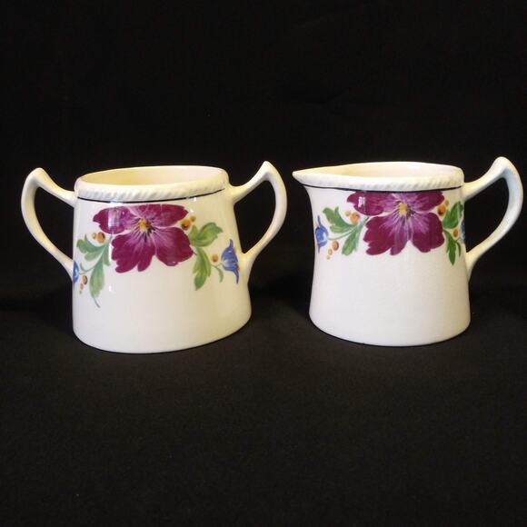 Vintage Harker Sugar n Creamer Set in Lisa Red no Trim - Picture 1 of 15